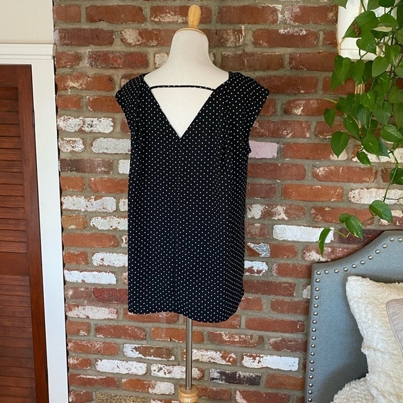 Halogen Black and White Polka Dot Cap Sleeve Top NWT Size XS - Picture 3 of 7